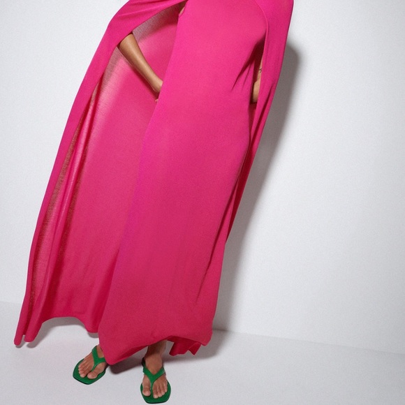 ZARA Limited Edition Dress with Cape - Picture 4 of 6